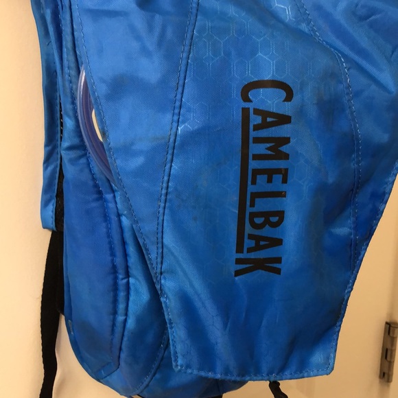 Camelbak water pack - Picture 6 of 14